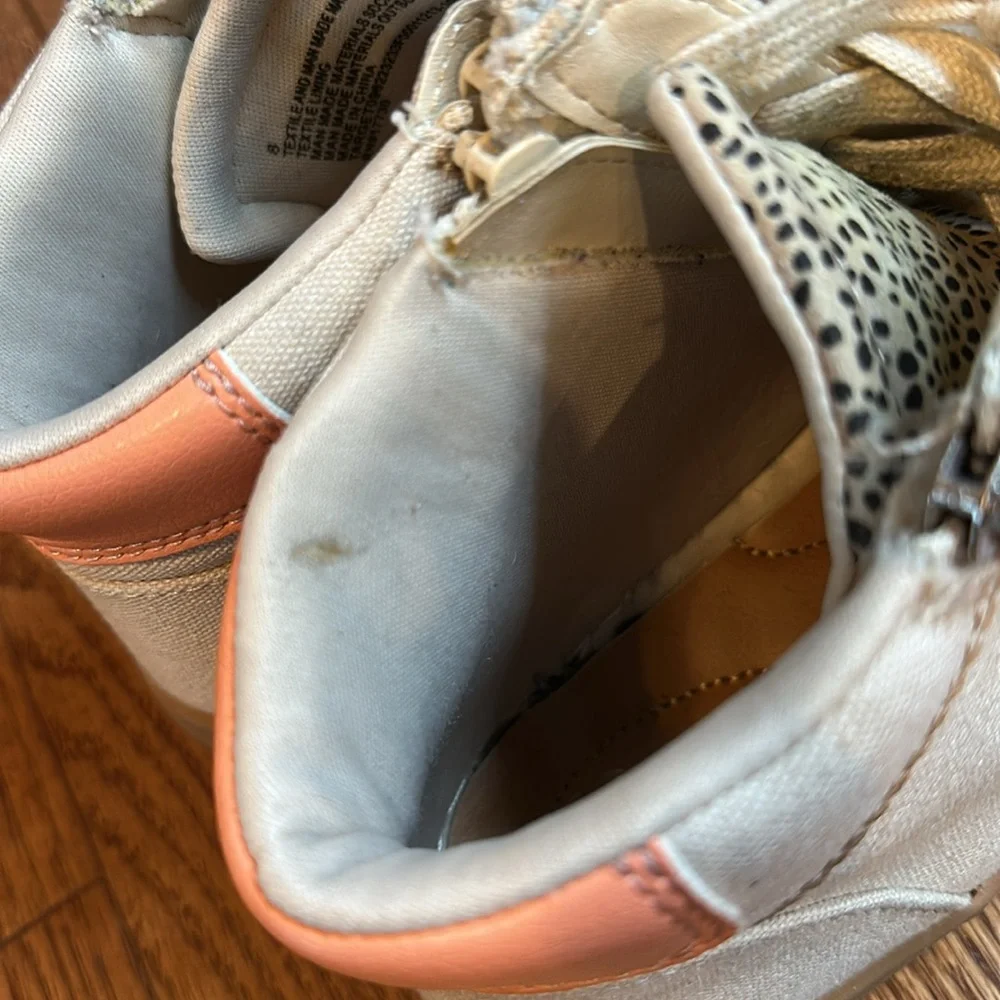 Universal Thread Women's High-Top Sneakers - Picture 7 of 7